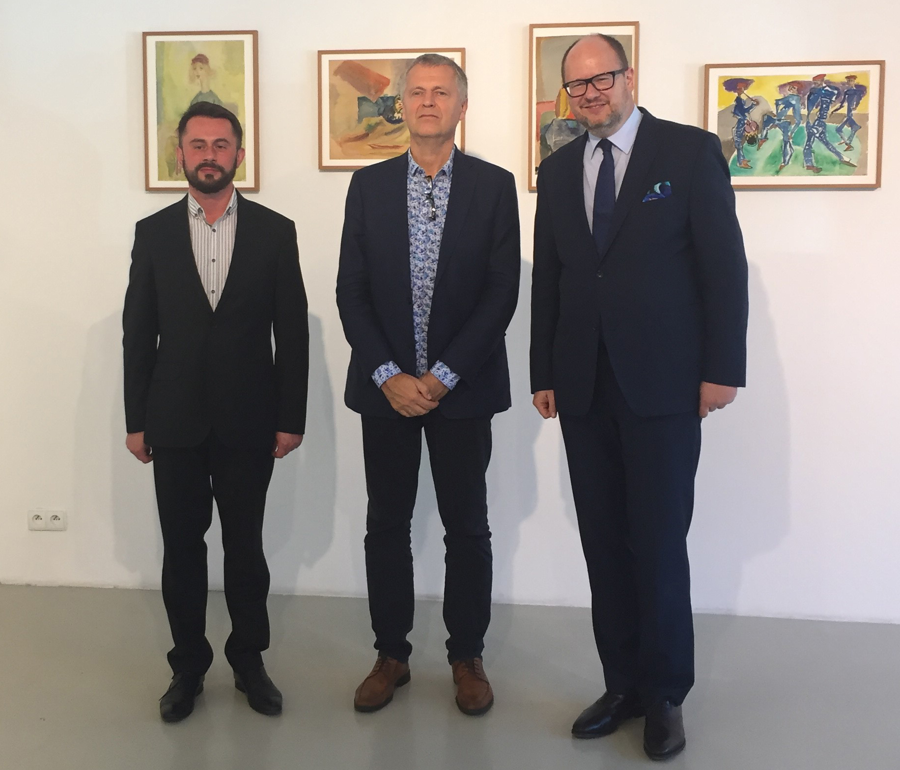 From left: Director of the Gdańsk City Gallery, Piotr Stasiowski, ICORN Director Helge Lunde and Mayor of the City of Gdańsk, Paweł Adamowicz at the Gunter Grass Gallery at Gdansk City Gallery. Photo.