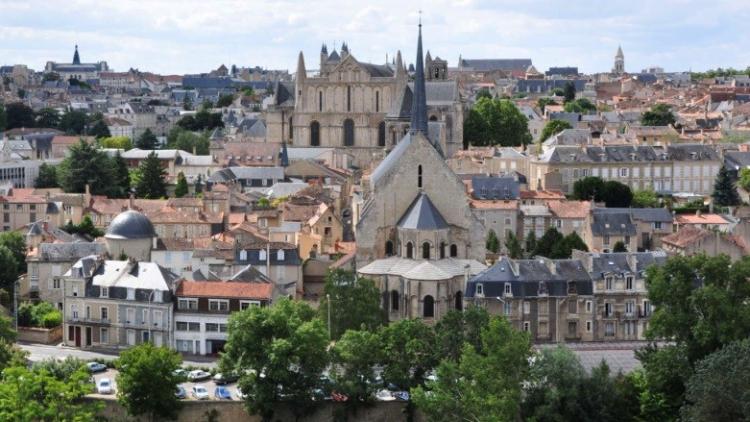 The City of Poitiers becomes a member of ICORN. 2018. Photo.